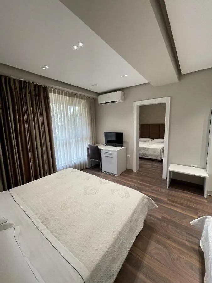 Hotel Oresti Center Tirana
